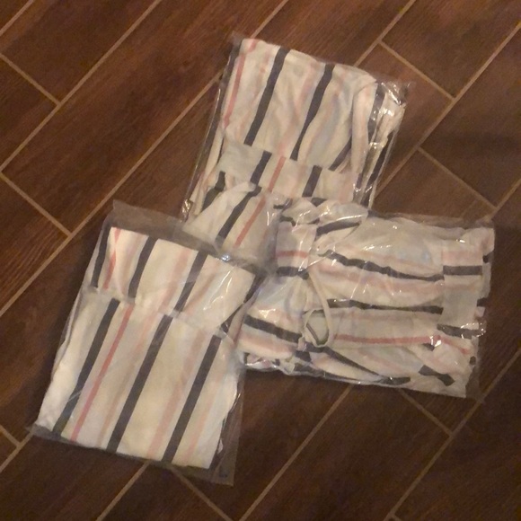 ⭐️ NEW BOUTIQUE ITEM STRIPPED MAXI SUMMER DRESS - Picture 3 of 3